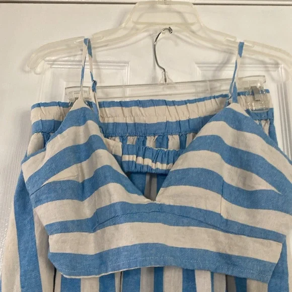 A new day halter top and skit set - Picture 2 of 6